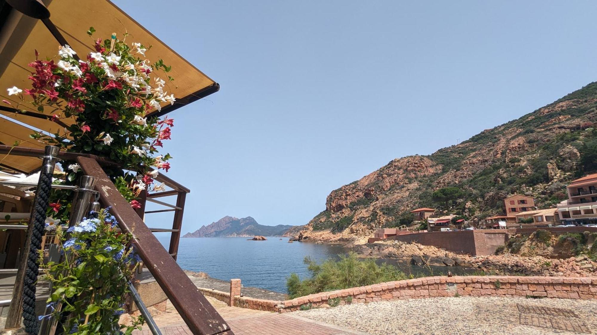 Le Porto T3 55M2 Vue Mer Immeuble Traditionnel En Pierre De Taille Avec Prestations Exceptionnelles Barbecue Ordinateur Videosurveillance Terrasse Panoramique Extérieur photo