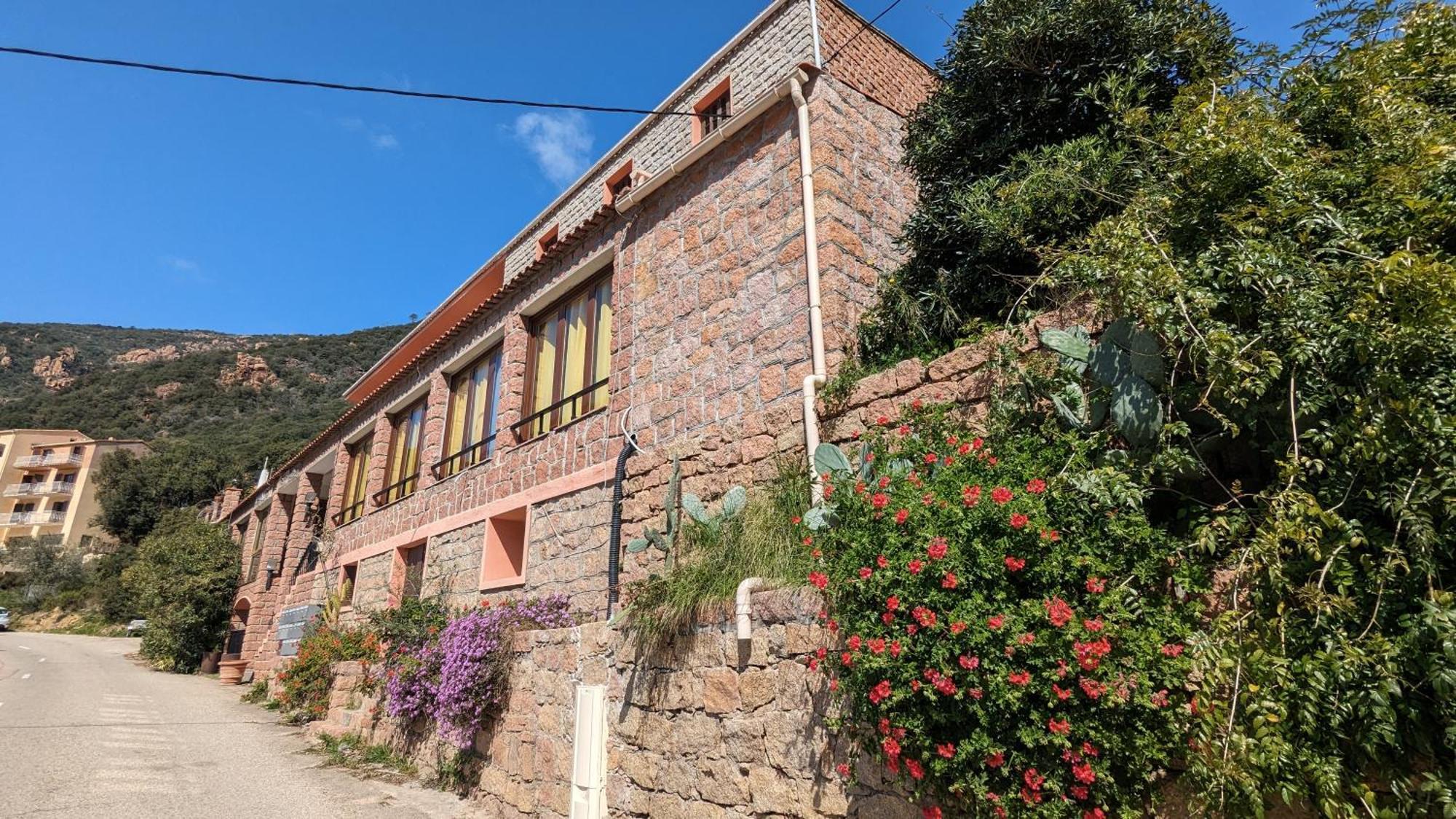 Le Porto T3 55M2 Vue Mer Immeuble Traditionnel En Pierre De Taille Avec Prestations Exceptionnelles Barbecue Ordinateur Videosurveillance Terrasse Panoramique Extérieur photo