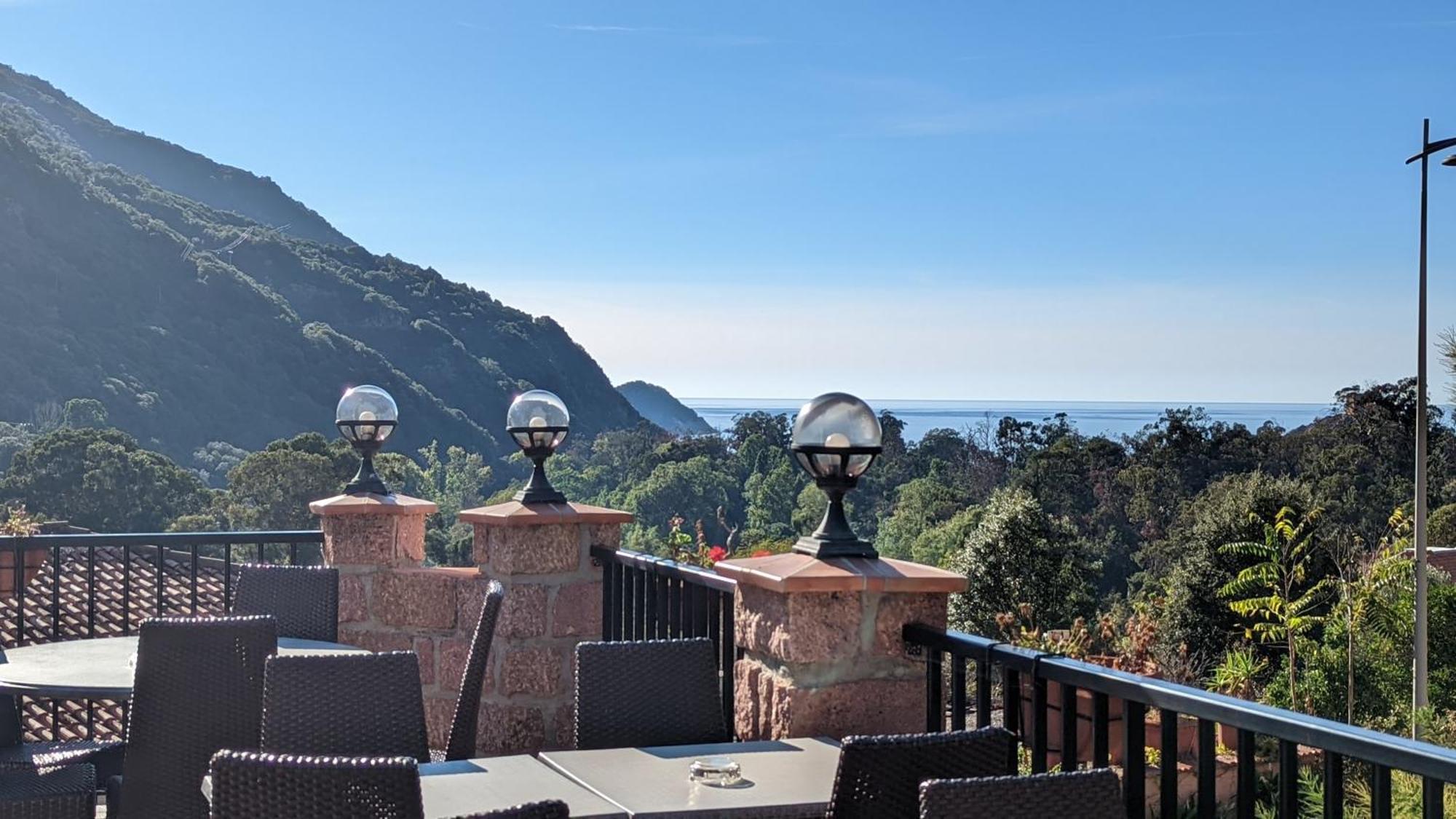 Le Porto T3 55M2 Vue Mer Immeuble Traditionnel En Pierre De Taille Avec Prestations Exceptionnelles Barbecue Ordinateur Videosurveillance Terrasse Panoramique Extérieur photo